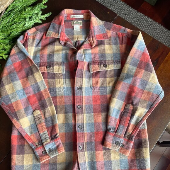 L.L.Bean Chamois Shirt Men's Size M - Picture 1 of 7